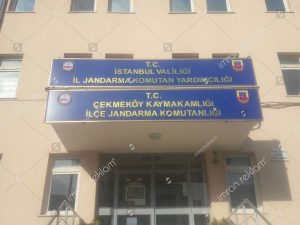 çekmekoy-kaymakamligi-jandarma-konutanligi-tabelasi